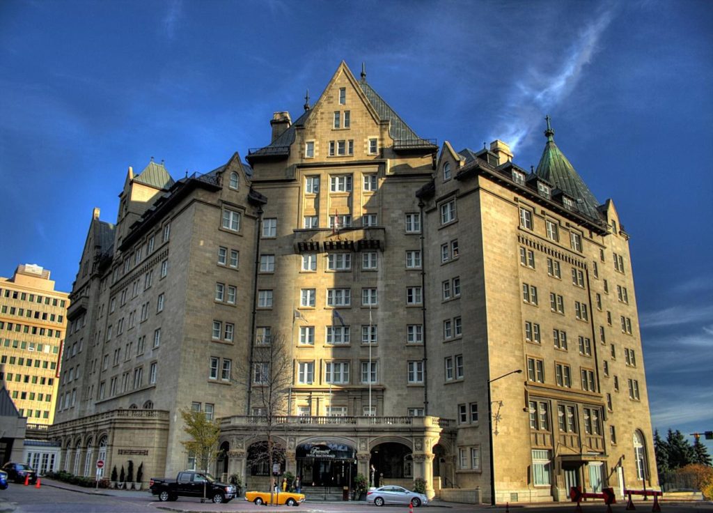 Security-systems-for-your-luxury-hotel